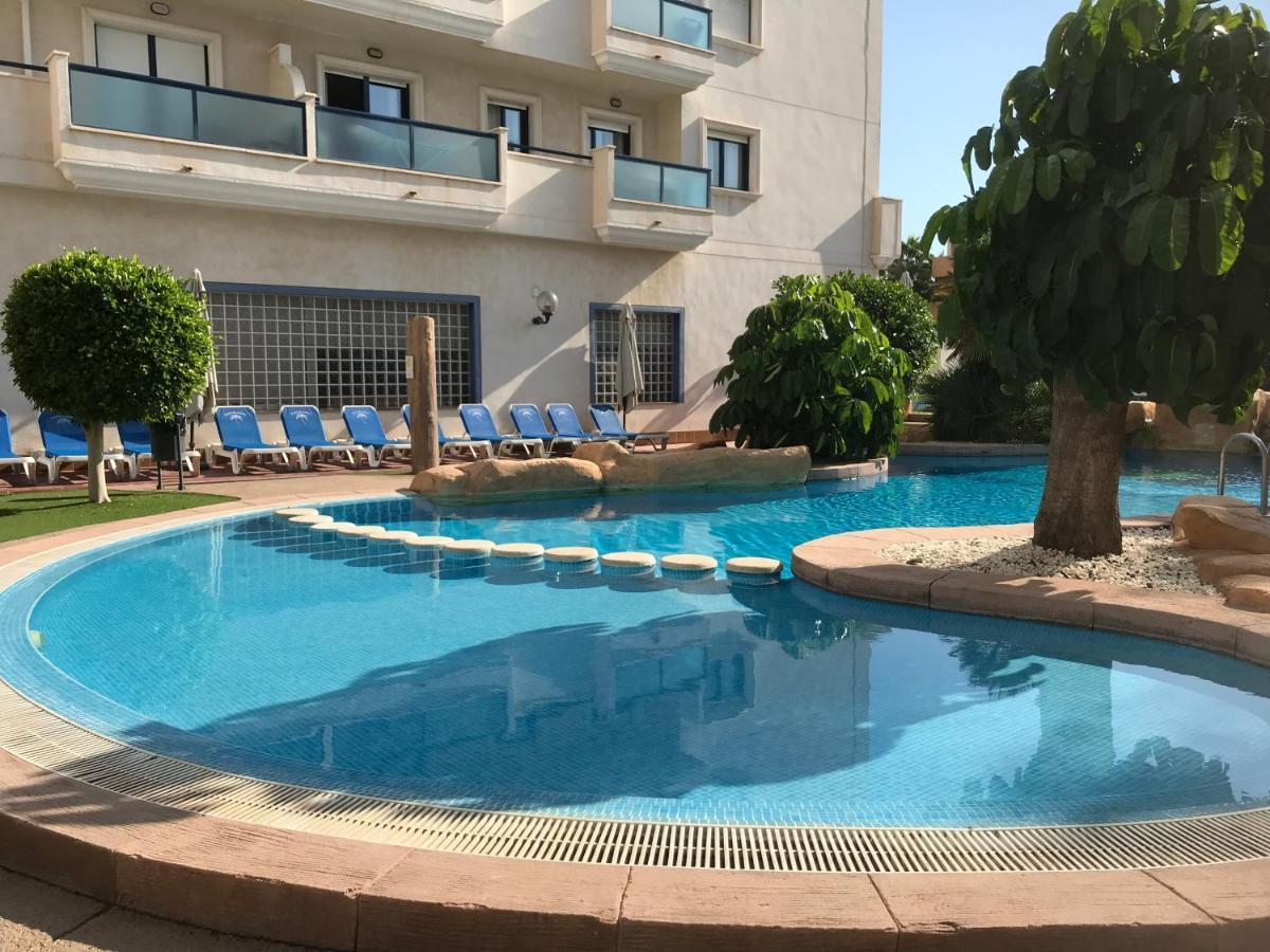 Sea View 2-Bed Apartment Cabo Roig Costa Blanca Dış mekan fotoğraf